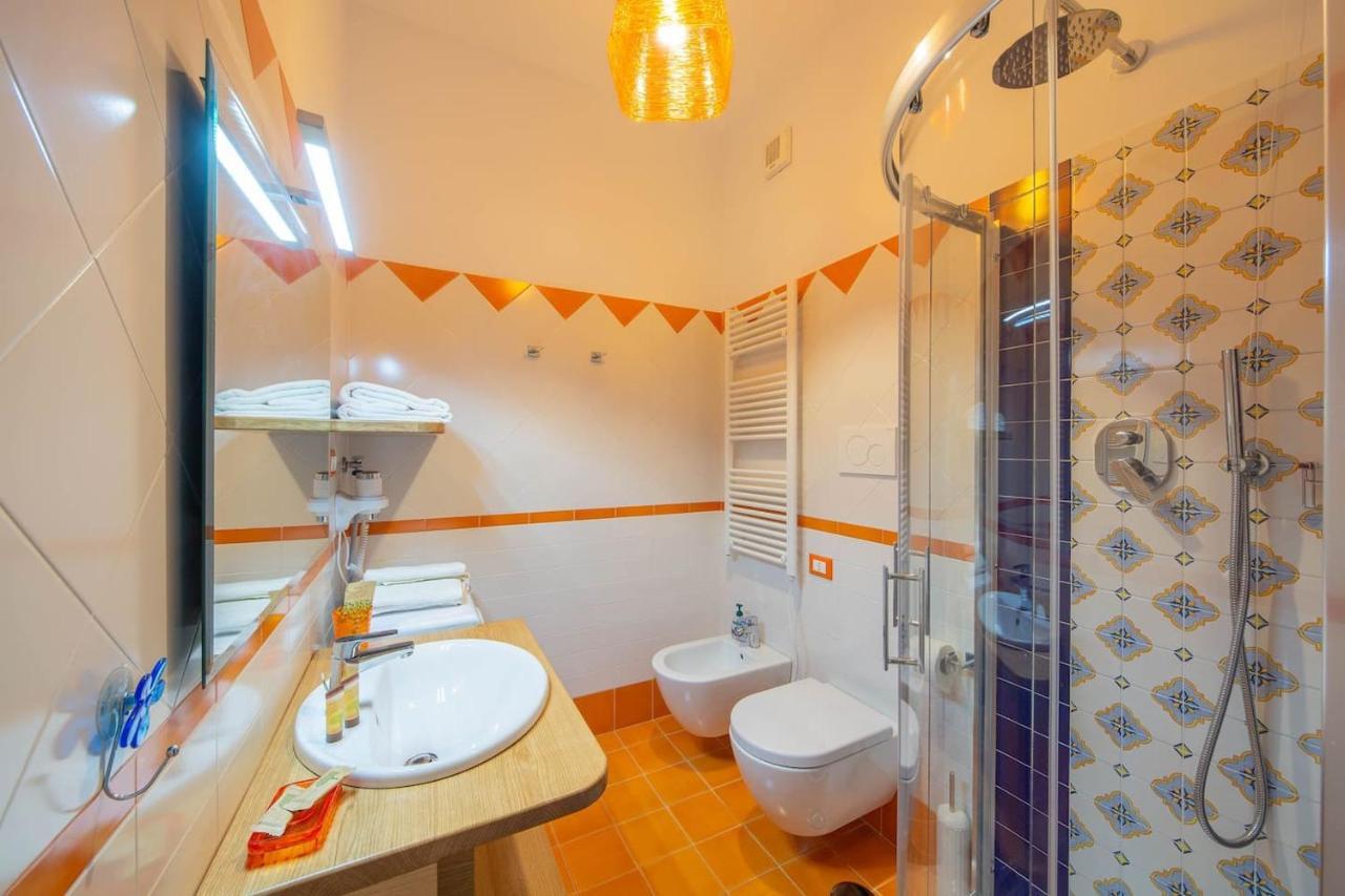La Casa Del Poeta - Appartamento Positano Maiori Exterior foto